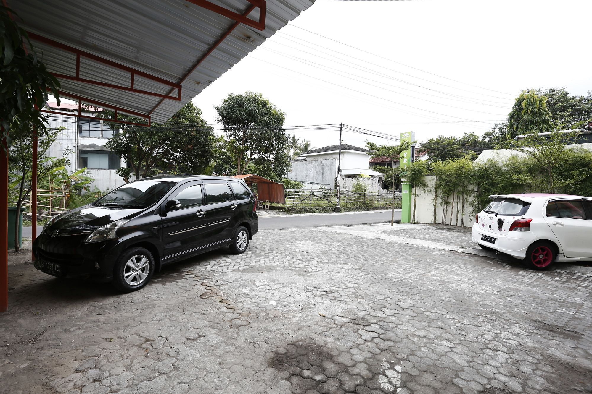 Reddoorz @ Jakal Bawah 2 Hotel Yogyakarta Exterior photo